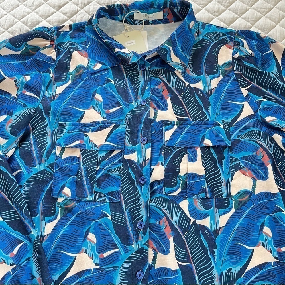 Mulla button down blouse - Picture 2 of 9